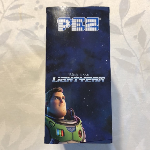 New in Box Disney Pixar Lightyear PEZ Dispenser - Picture 4 of 4